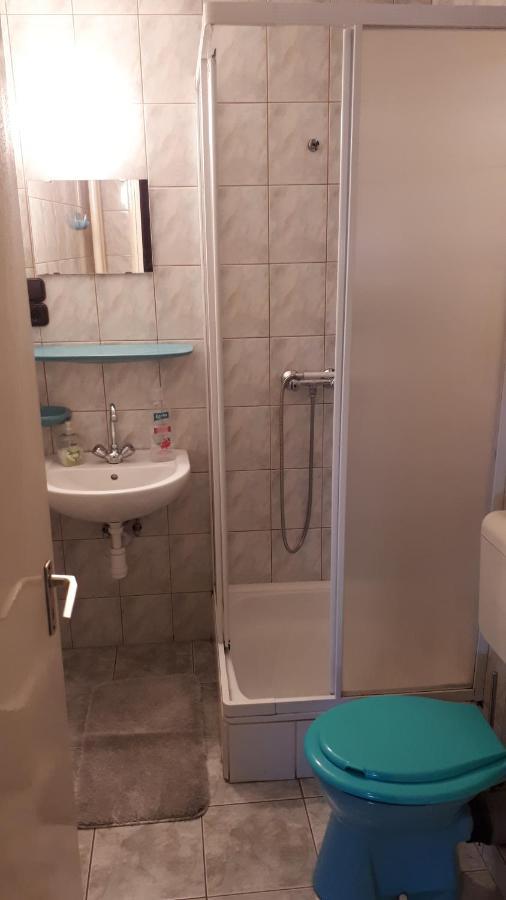 Napsugar Panzio Hotel Vác Екстериор снимка