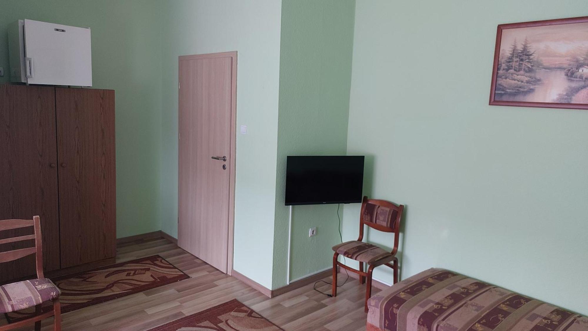 Napsugar Panzio Hotel Vác Екстериор снимка