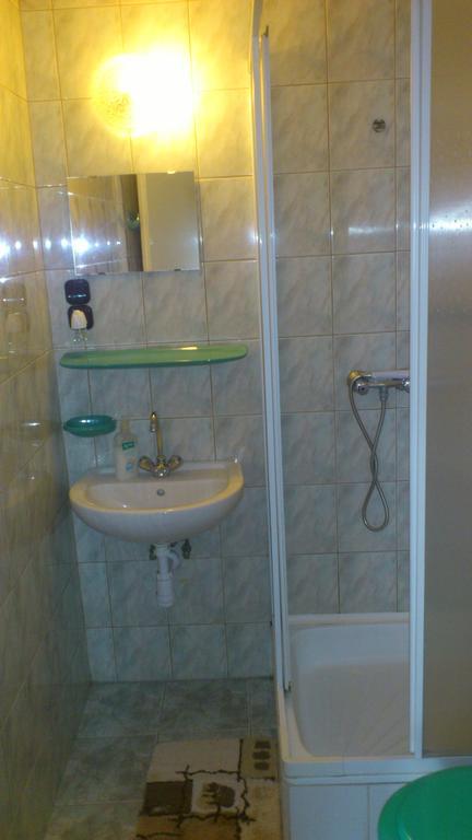 Napsugar Panzio Hotel Vác Екстериор снимка